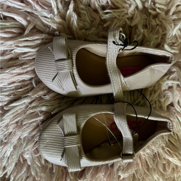 Rachel Shoes is what I’m selling - Picture 3 of 3